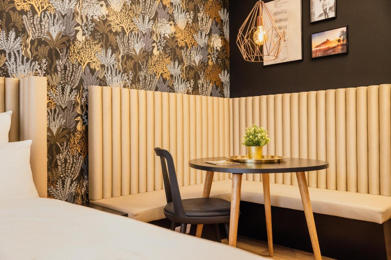 Rioca Stuttgart Posto 4 Aparthotel Bagian luar foto